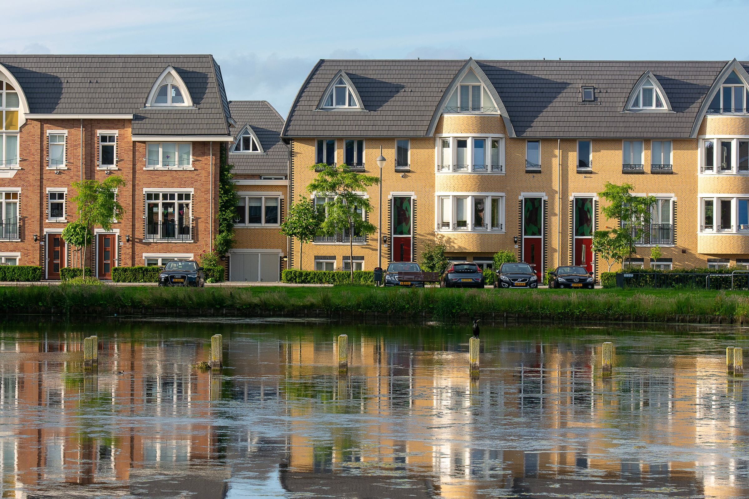 Nederlandse woningen aan het water